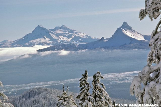 Mount Washington (right) and Two Sisters