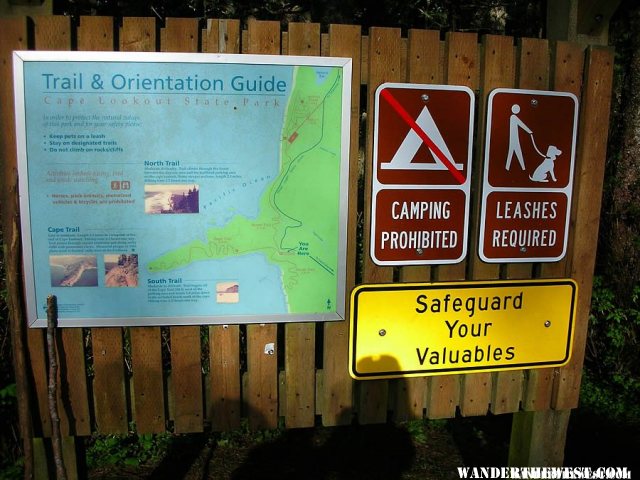 Hiking trails in Cape Lookout State Park