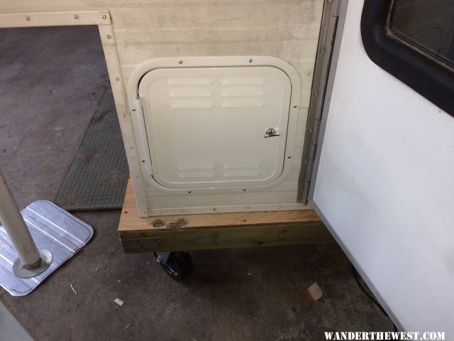 propane box door