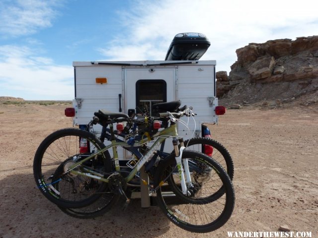 Trailer lights from rear - clearance over bikes